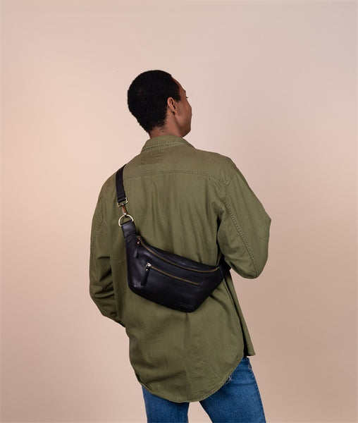 O MY BAG Drew Bum Bag Black / Stromboli Leather